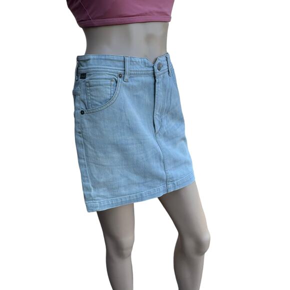 New Citizens of Humanity Women's Blue Light Wash Jean Denim Mini Skirt Size 28 - Picture 2 of 12
